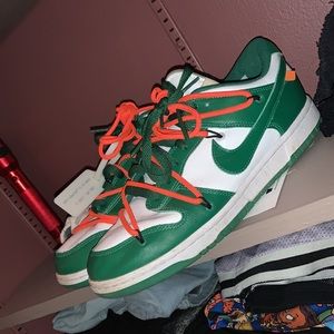 Off white dunks size 9.5 250$ OBO